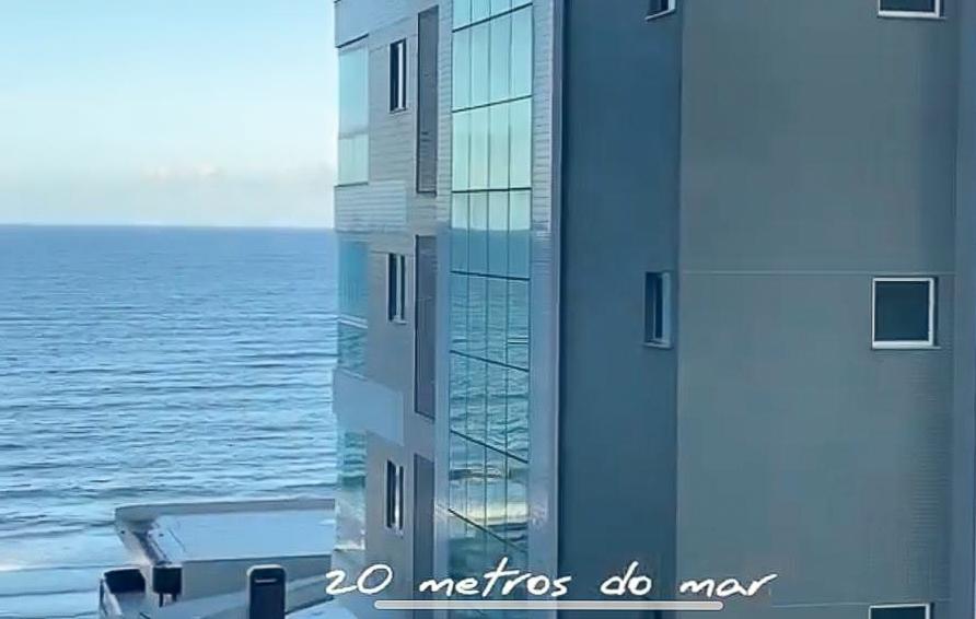 Apartamento para Venda em Itapema / SC no bairro Meia Praia - A5 Negócios Imobiliários
