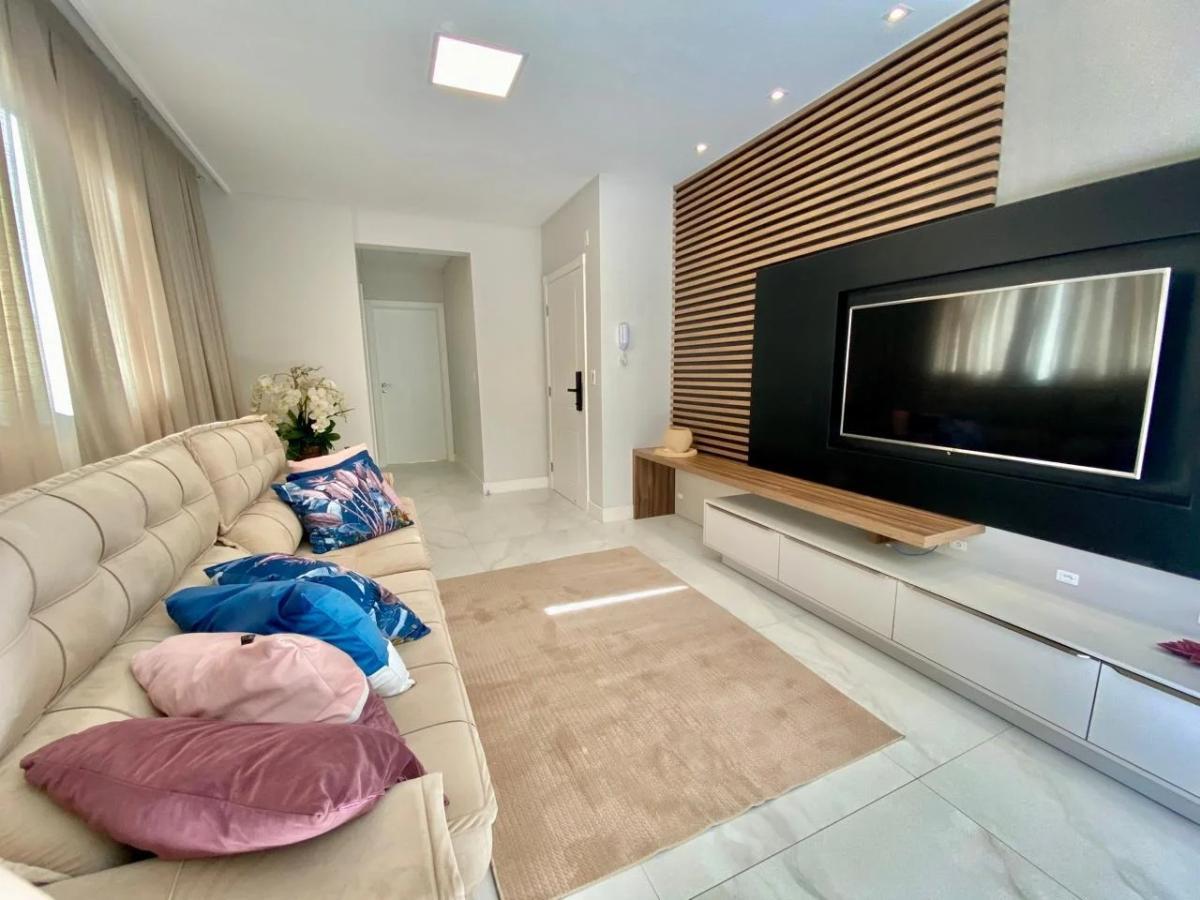 Apartamento para Venda em Itapema / SC no bairro Meia Praia - A5 Negócios Imobiliários