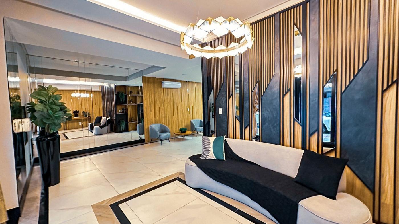 Apartamento para Venda em Itapema / SC no bairro Meia Praia - A5 Negócios Imobiliários