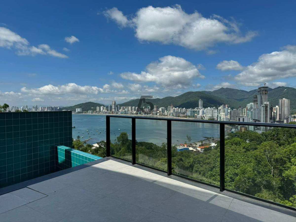 Casa à venda, com 4 quartos, 350m² - A5 Negócios Imobiliários